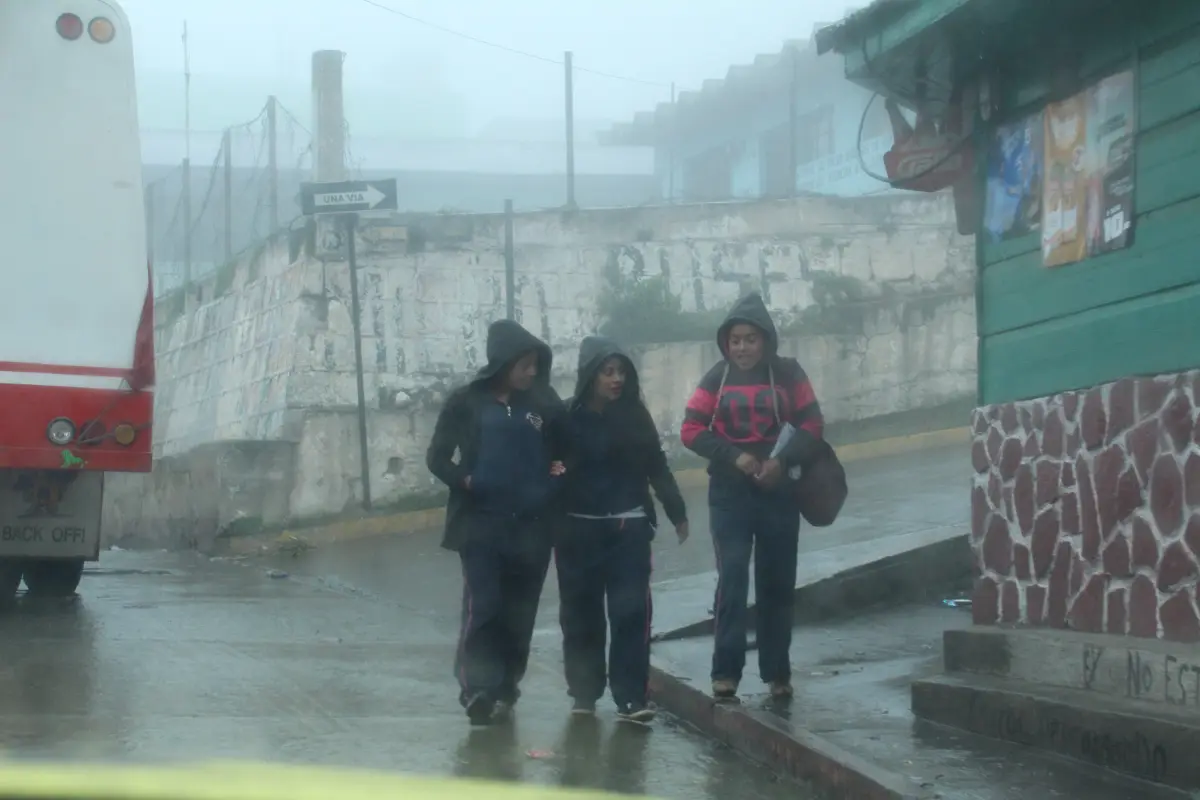 Totonicapán cambio horario de clases por frío, 