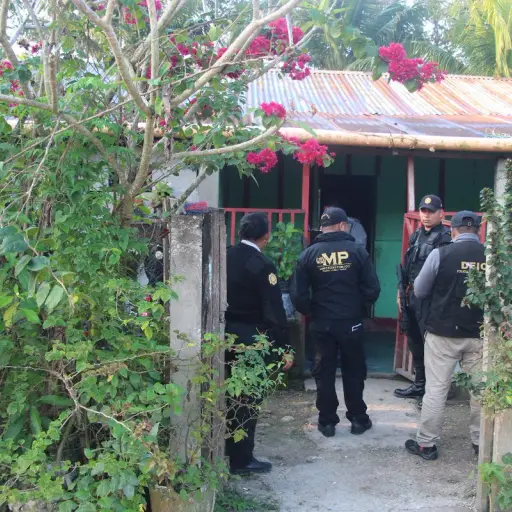 Allanamiento en Petén EU Emisoras Unidas Guatemala ,