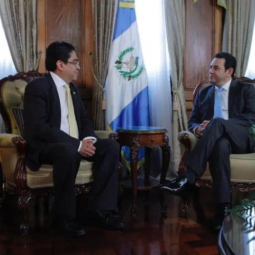 Jordán Rodas y Jimmy Morales EU Emisoras Unidas Guatemala ,