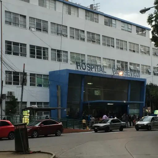 Atención de reos en hospitales EU Emisoras Unidas Guatemala ,