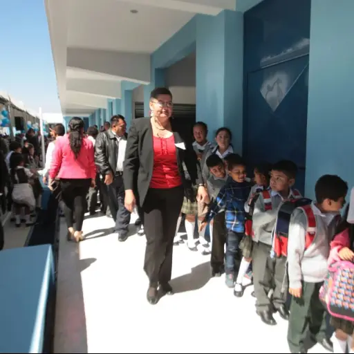 Refacción escolar EU Emisoras Unidas Guatemala ,