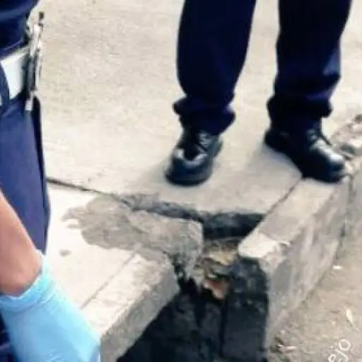 Localizan cadáver en tragante ,