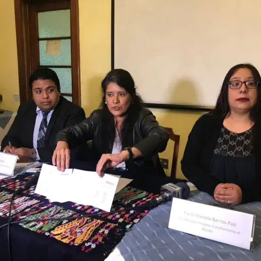 Mujeres transformando el mundo ,