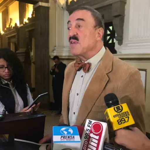 Fernando Linares Beltranena EU Emisoras Unidas Guatemala ] ,