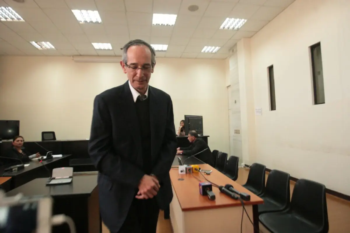 Álvaro Colom EU Emisoras Unidas Guatemala, 