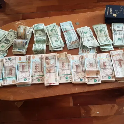 Decomiso de armas EU Emisoras Unidas ,