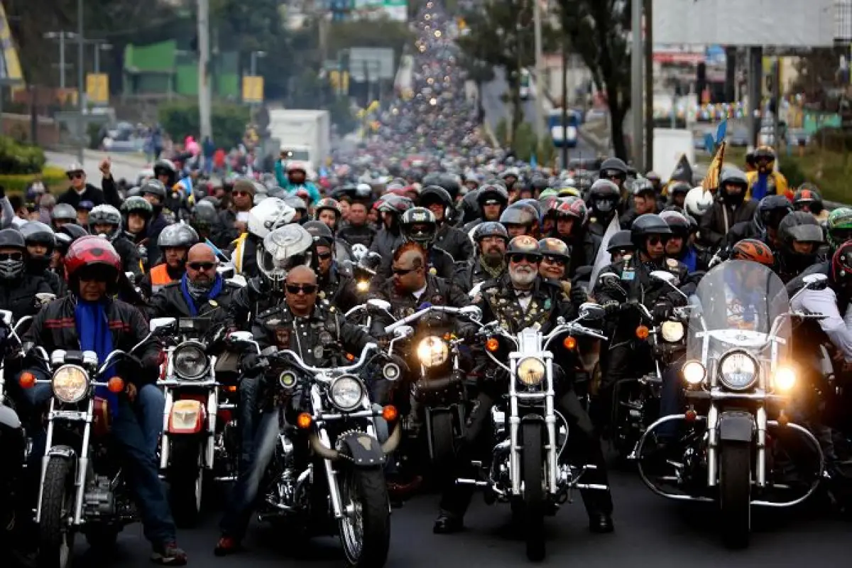 CARAVANA, 