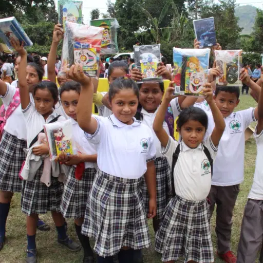 Cuadernos con Corazón EU Emisoras Unidas Guatemala ,