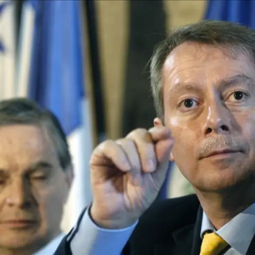 49340_3_5361565w-696x462 ,