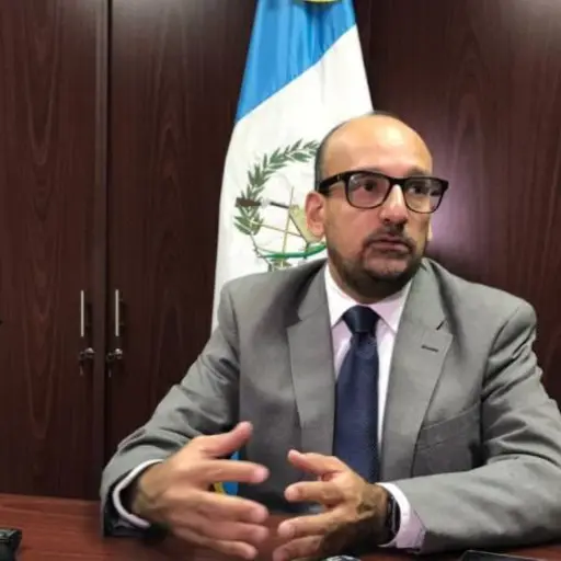 Leonel Lira Eu emisoras Unidas Guatemala ,