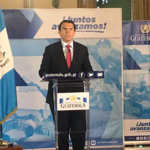 Cobros ilegales Programa del Adulto Mayor ,