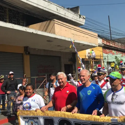 383e4552-78b0-400f-b861-927adacd028e ,