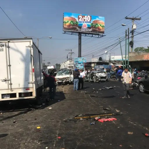 Accidente de tránsito en ruta Interamericana EU Emisoras Unidas Guatemala ,