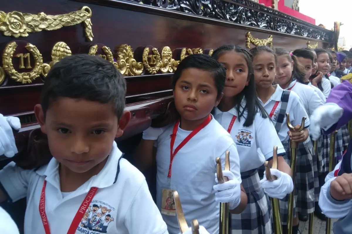 Procesión infantil de San José. Foto René Fuentes  Guatemala EU Emisoras Unidas, 