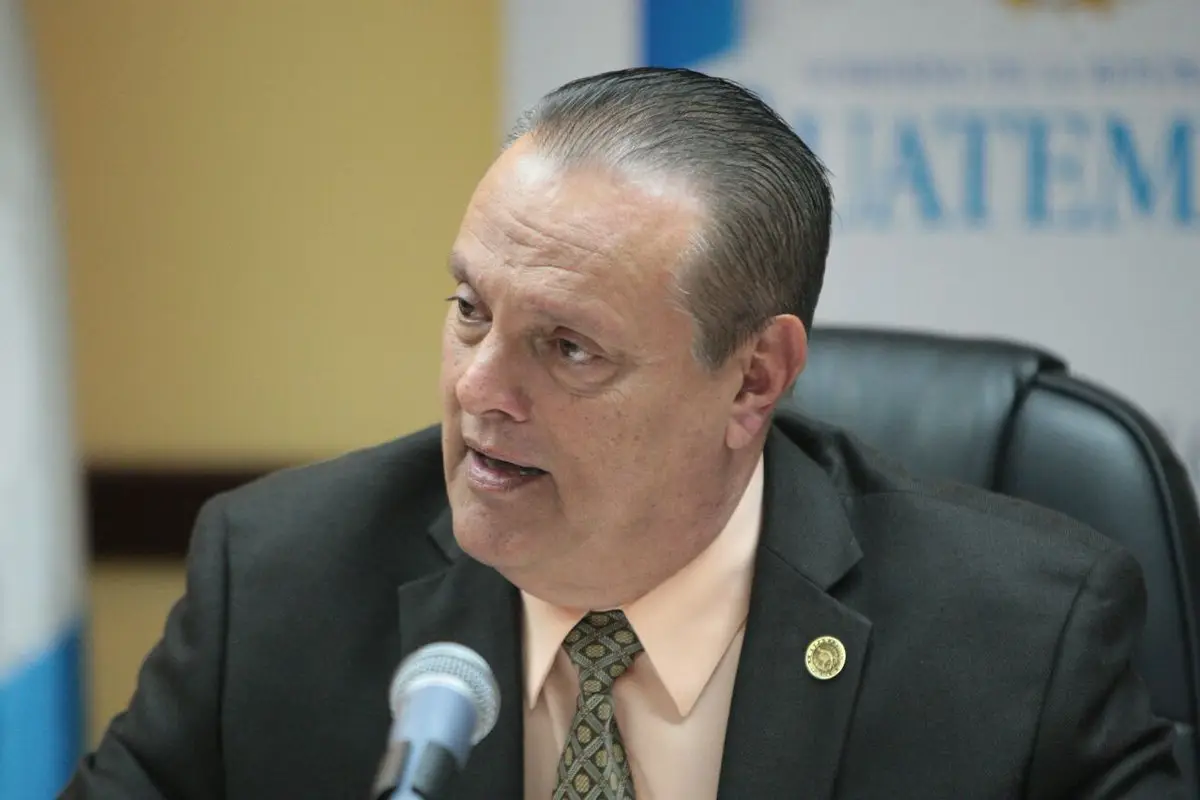 Ministro de Salud Carlos Soto EU Emisoras Unidas Guatemala, 