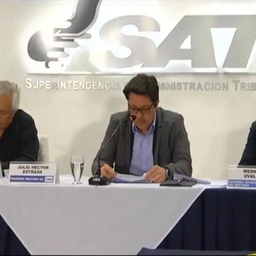 JULIO HECTOR ESTRADA SAT ,