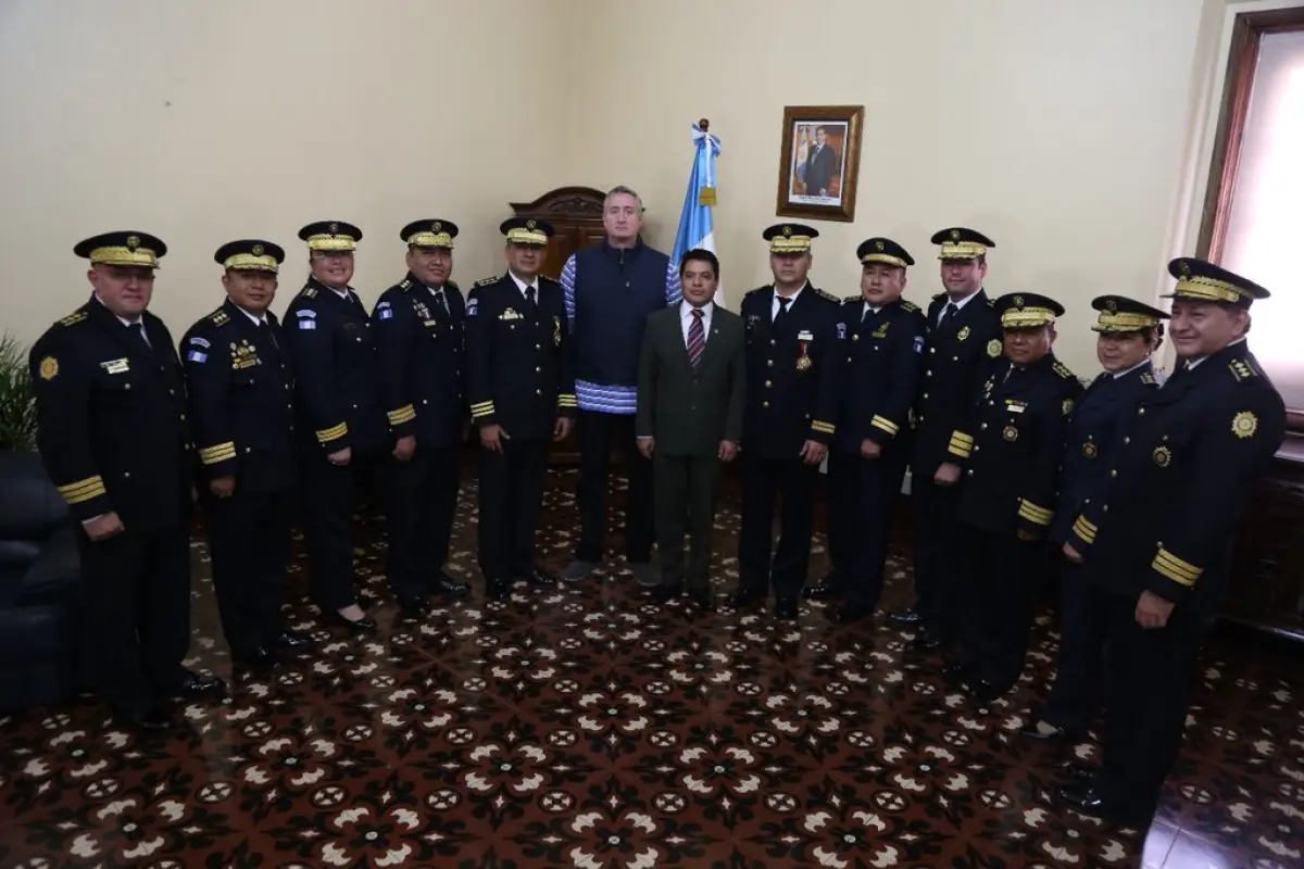 degenhar y la pnc, 