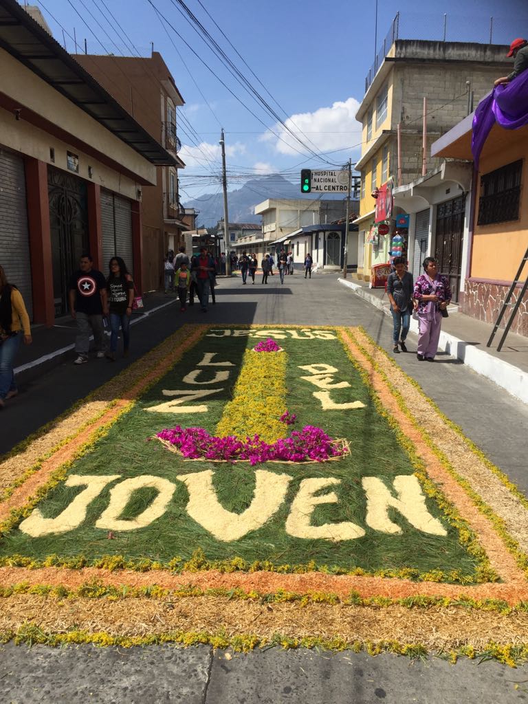 Vistosas y coloridas alfombras en San Marcos. Foto José Luis Vásquez (2) | 