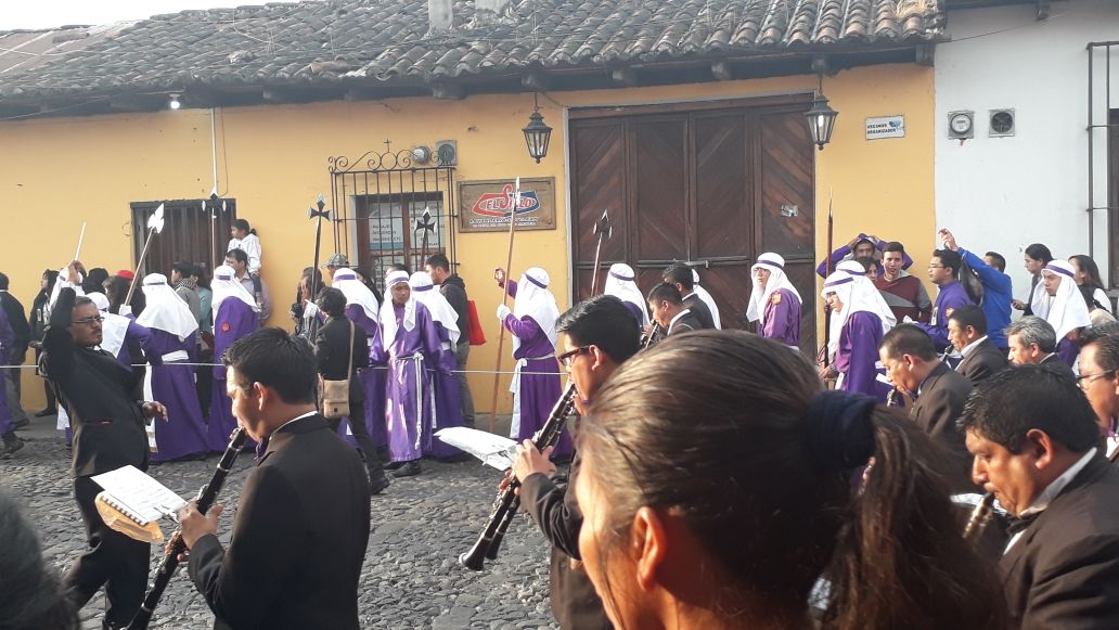 Jesús Nazareno y Santísima Virgen de Dolores de la parroquia San Sebastián de la Merced de La Antigua Guatemala. 6 | 