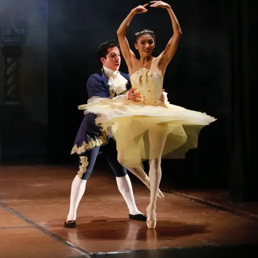 La Bella y la Bestia Emisoras Unidas Guatemala EU ,