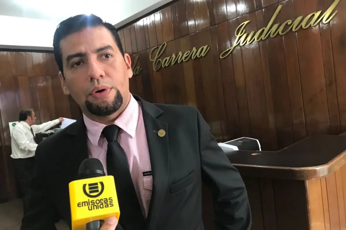 Presidente del Consejo de la Carrera Judicial, Carlos Guerra, 