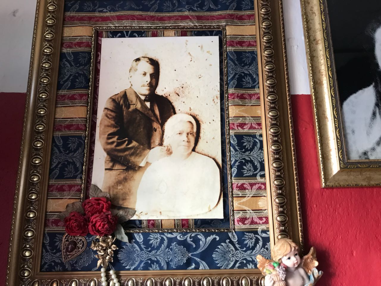 6172847f-2ab5-49a3-8ad7-fb2bcecc21c2 | 