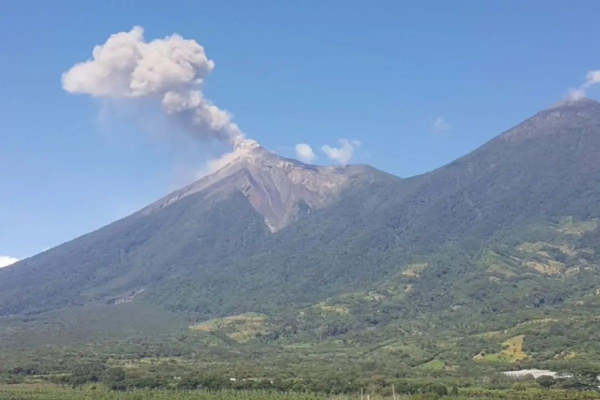 volcan de fuegoO1, 