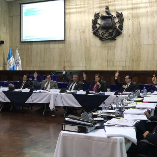 Postuladora a Fiscal General ,