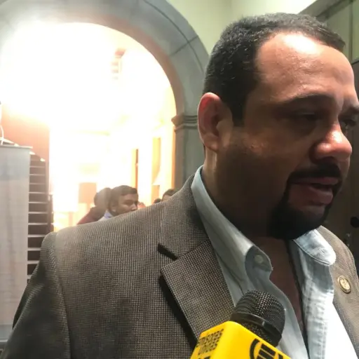 ministro de comunicaciones, José Luis Benito ,