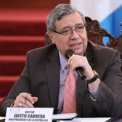 Jafeth Cabrera y tema educativo ,