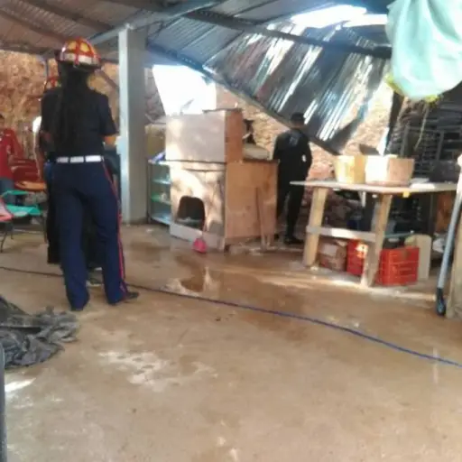 32838129_127952791405544_4381748188252471296_n (1) ,