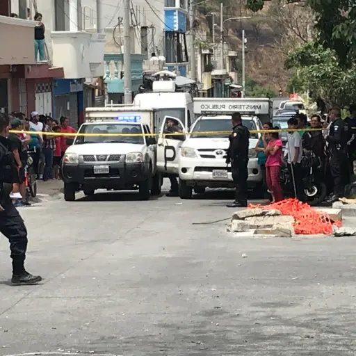 74bea83b-412d-4e19-a251-b59c99649160 ,