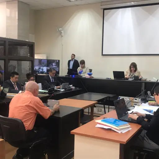 060d9835-cfe6-4c5e-adac-27a8cb049e04 ,