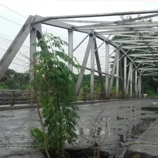 Agujero Puente Castillo Armas ,
