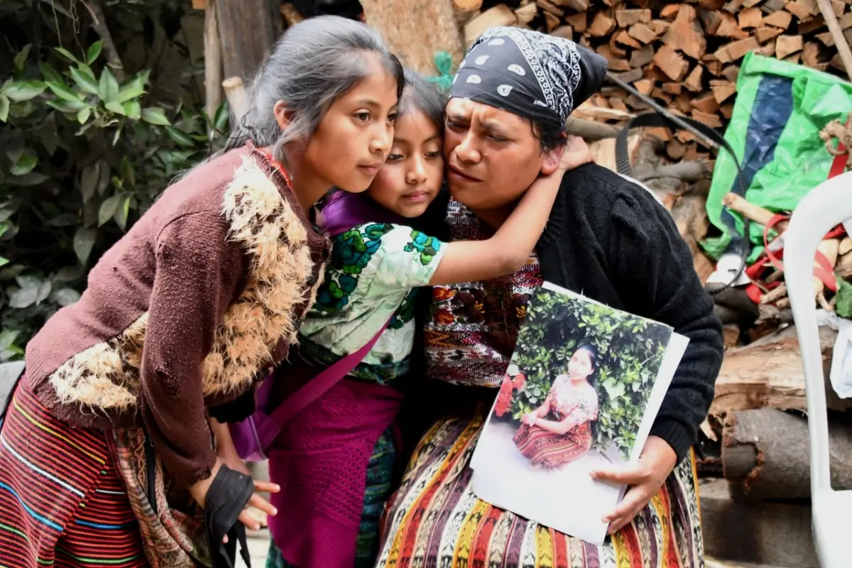 (ARREGLADA) parientes migrante guatemalteca Claudia Gomez, 