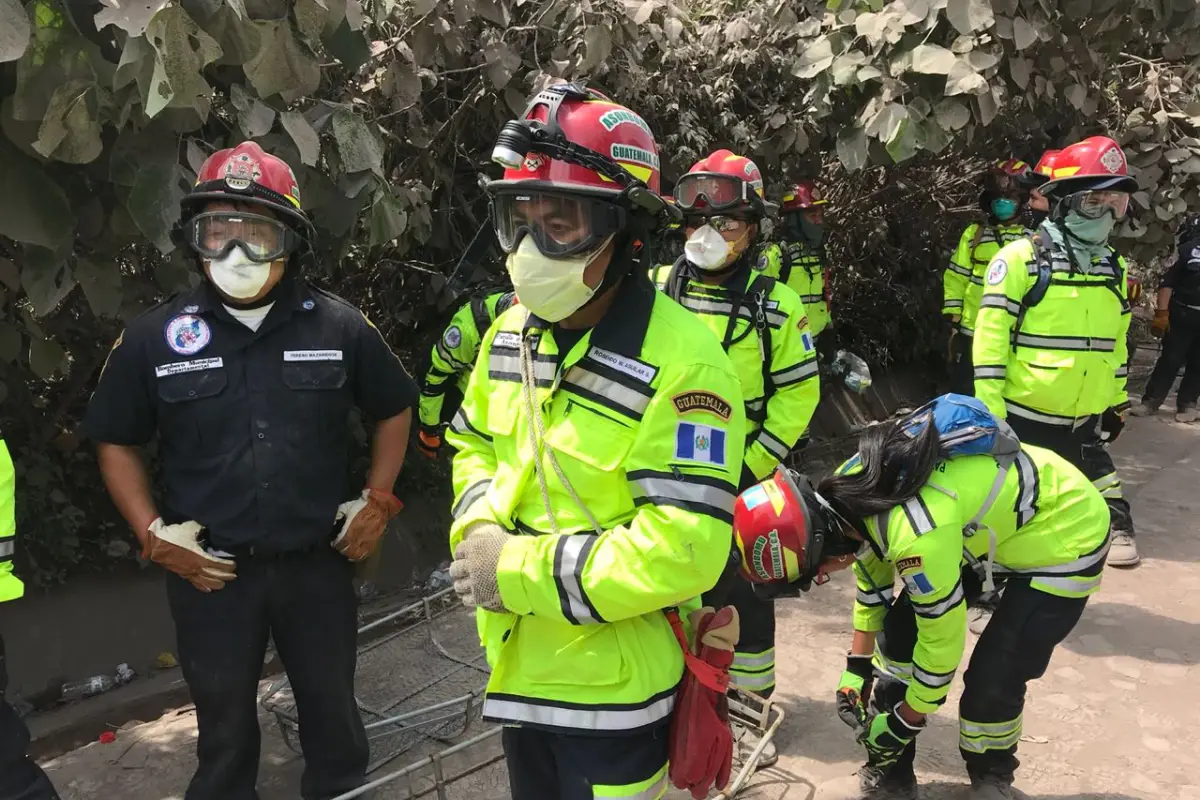 EMERGENCIA VOLCÁN 23, 