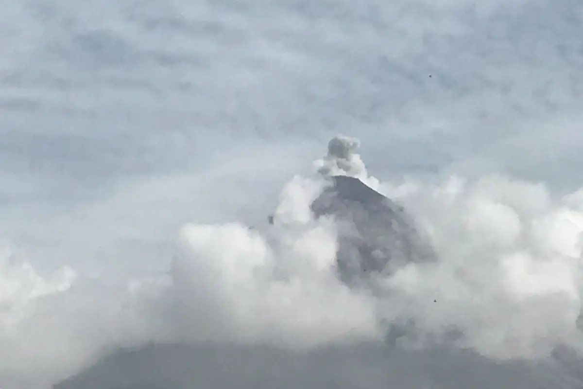 Trabajos en zona cero del Volcán de Fuego. Via Francisco Pérez. (6), 