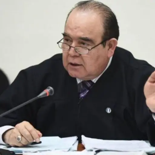 Juez Walter Villatoro ,