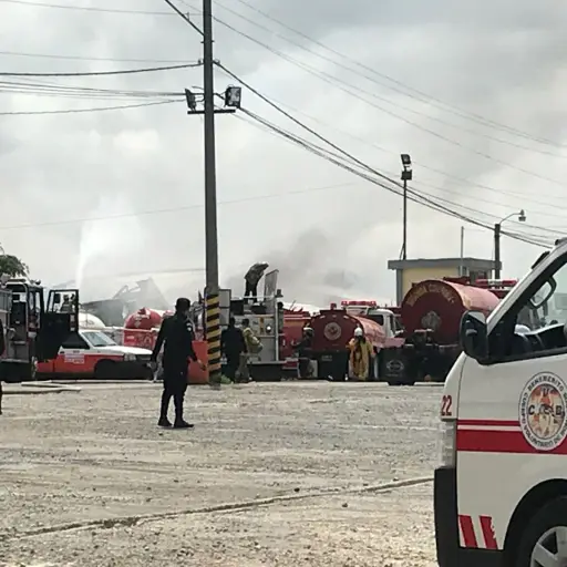 INCENDIO ZONA 12 PLANTA DE GAS 8 ,