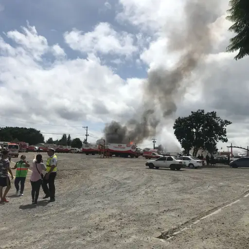 INCENDIO ZONA 12 PLANTA DE GAS 1 ,