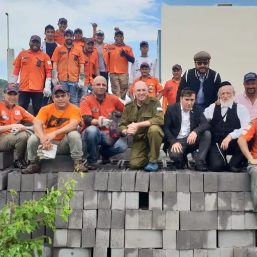 WhatsApp-Image-2018-08-12-at-18.13.56 ,