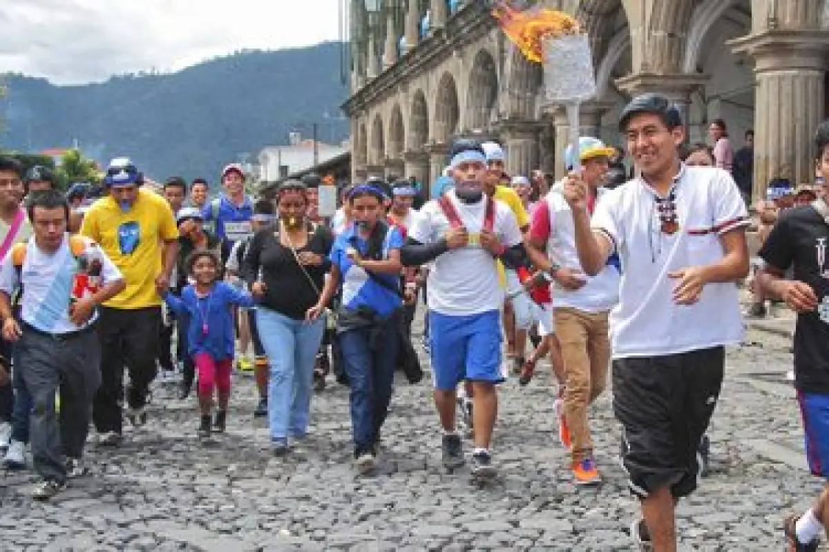 Antorchas-de-Independencia-en-Guatemala-500x250, 