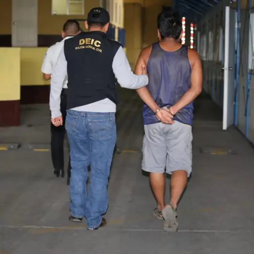 39910271_1960757520680775_3437768755172605952_n ,