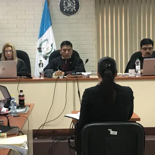 13dca171-4d71-4d85-ae05-9219855493e5 ,