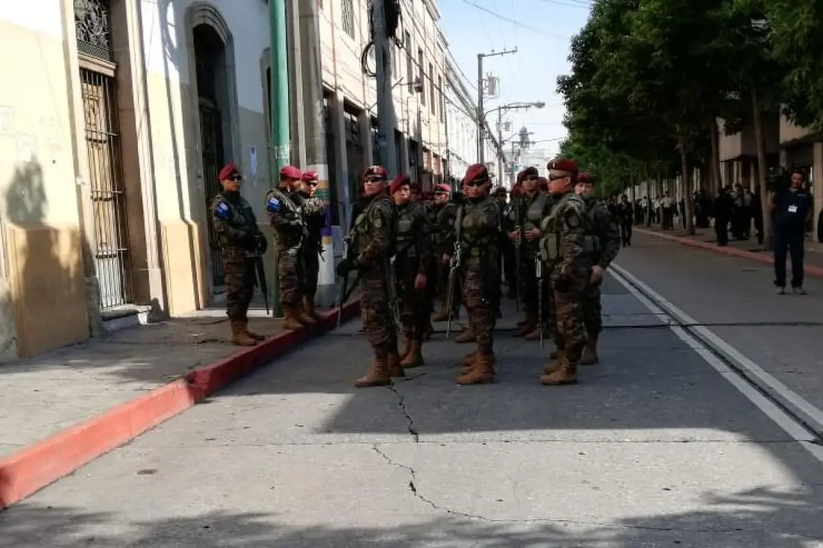 Militares en la Ciudad, 