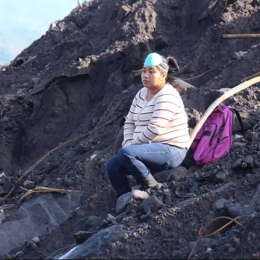 Volcán de Fuego 2 ,