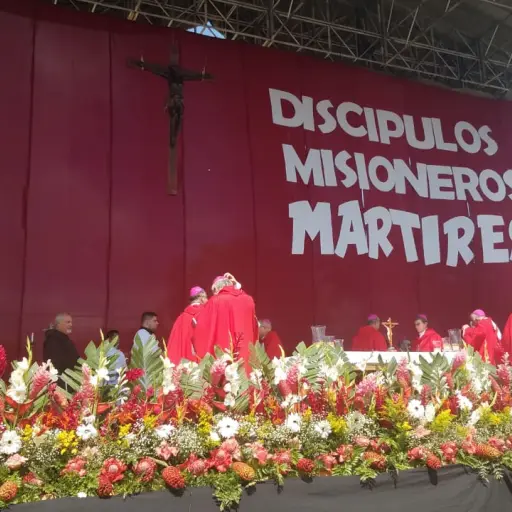 Fotografía por enviados especiales de Emisoras Unidas. 