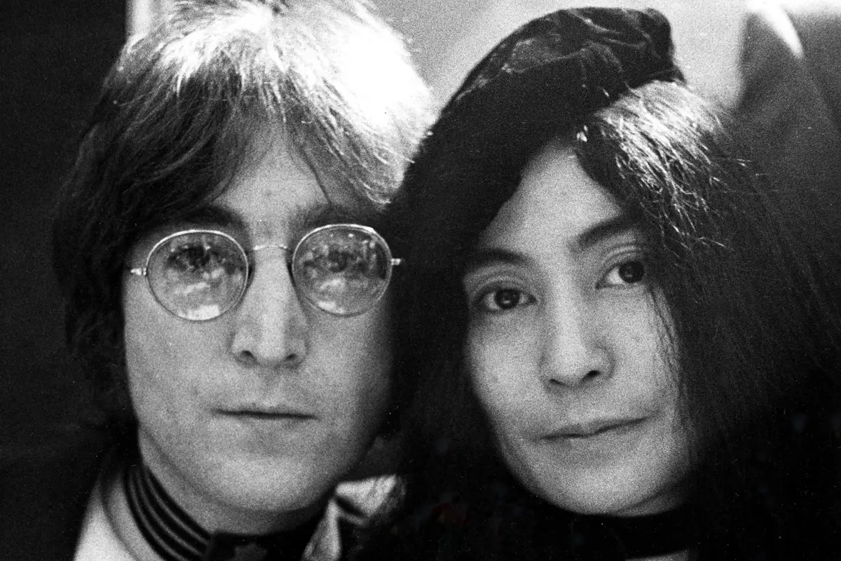 Mandatory Credit: Photo by REX/Shutterstock (35331d)
JOHN LENNON AND YOKO ONO
JOHN LENNON AND YOKO ONO - 1971