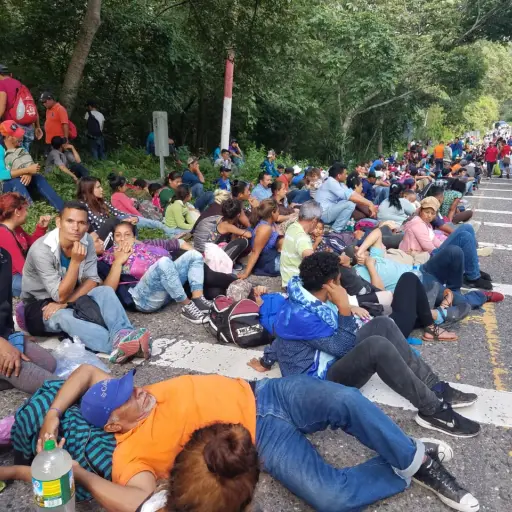 MIGRANTES EN PADRE MIGUEL (3) ,