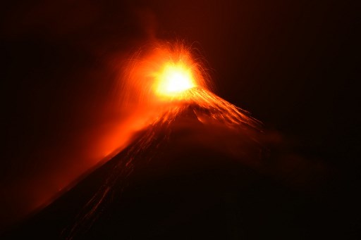 Miles de evacuados y miedo por nueva erupción del volcán de Fuego en Guatemala | 